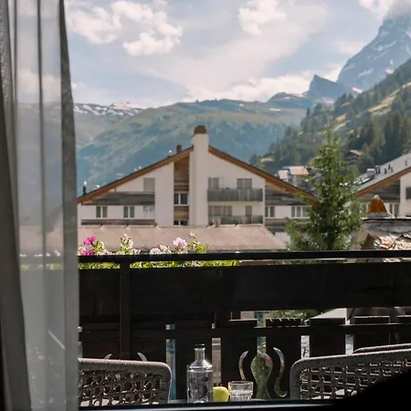 Schloss Zermatt - Cbd & Adaptogenic Spa And Sport Hotel Exterior photo