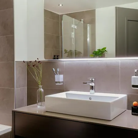 Schloss Zermatt - Cbd & Adaptogenic Spa And Sport Hotel Room photo